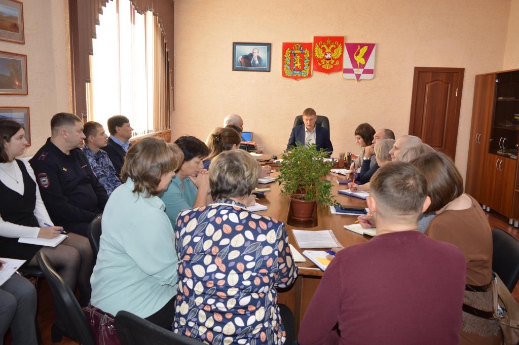 В Ужурском районе введен режим ЧС.